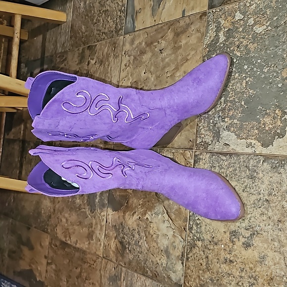 NEW WOMENS PURPLE💜 EMBROIDERED WEDGE SLIP-ON BOOTS - Picture 7 of 10